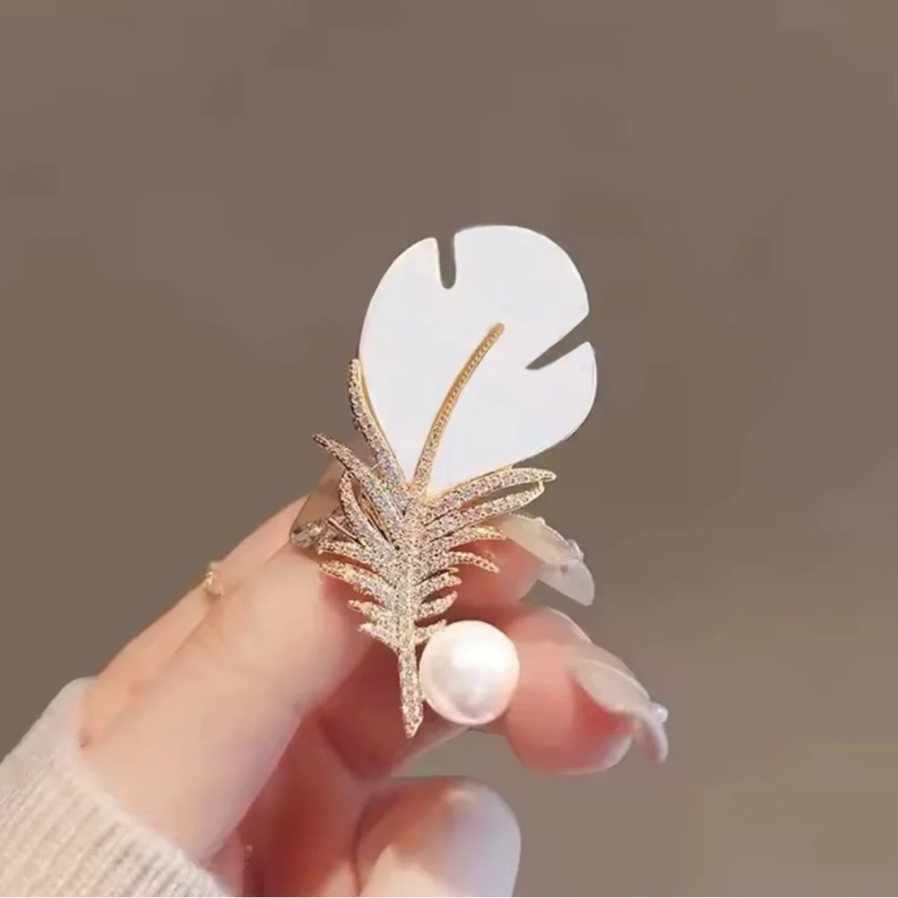 White Feather Pearl Crystal Leaf Brooch